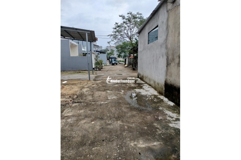 BÁN ĐẤT KIỆT Ô TÔ HÒA QUÝ – GIÁ TỐT